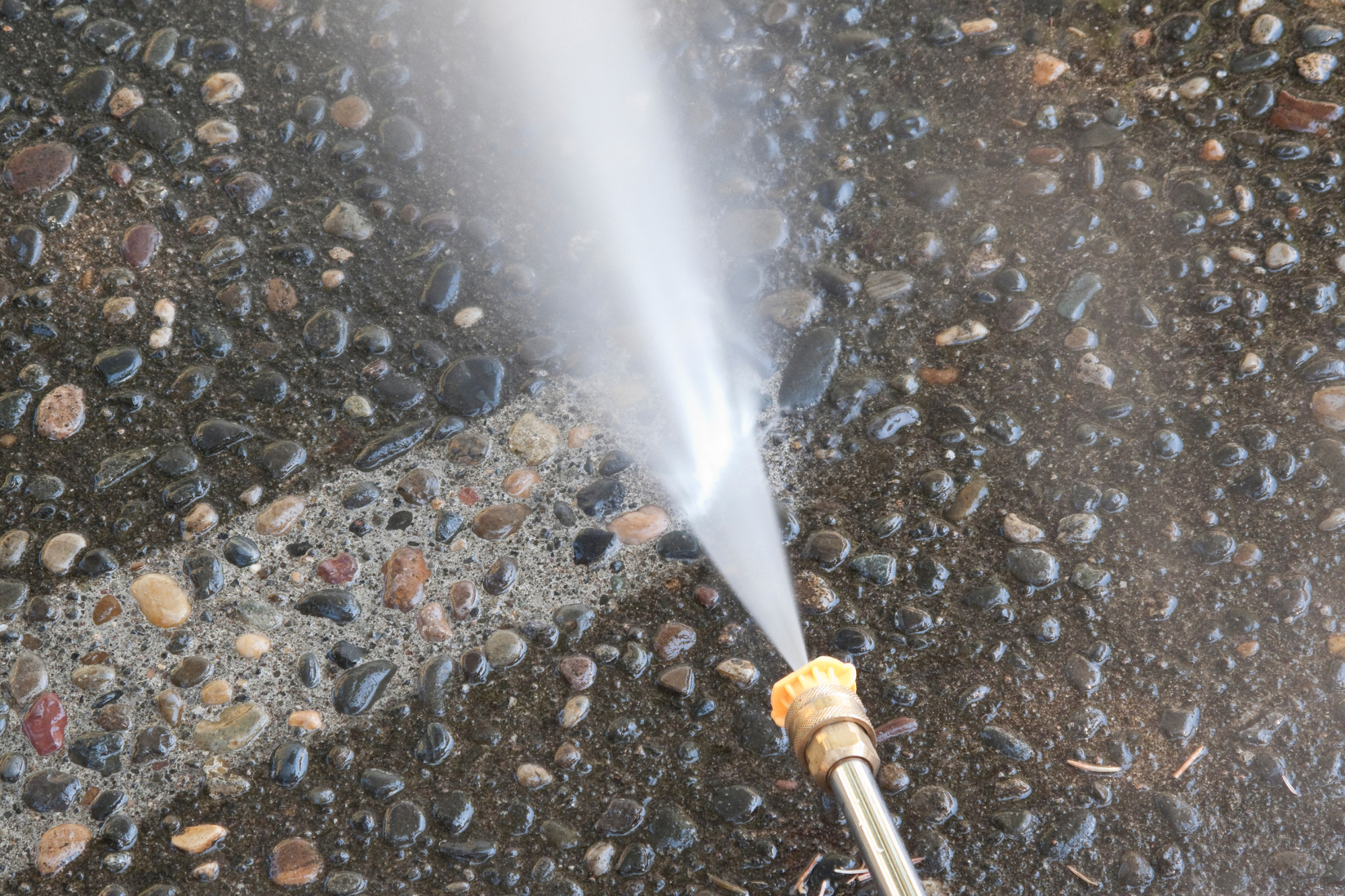 power washing commercial buildings